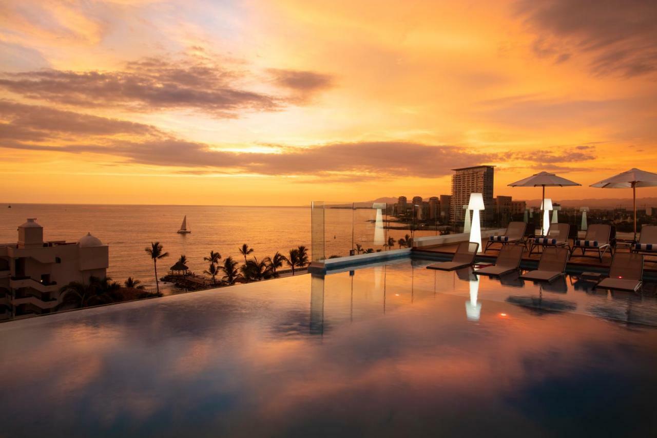 Crown Paradise Golden All Inclusive Resort - Adults Only Puerto Vallarta Exterior photo